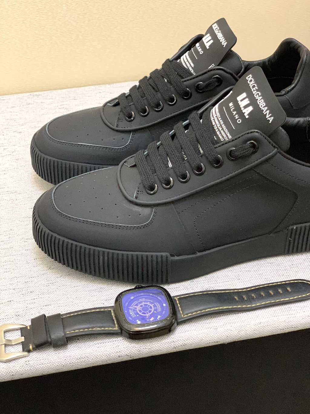 D*G sneaker